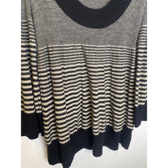 Free People Black Beige Scoop Neck Striped Sweater Sz M Wool Pullover - Picture 3 of 13